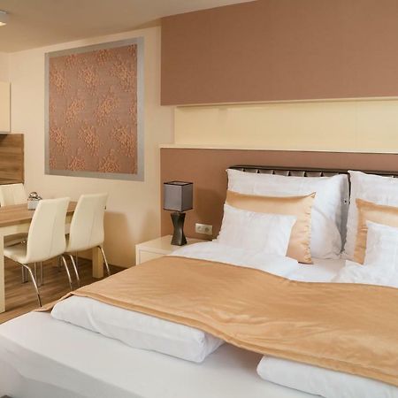 Aparthotel Foter Rezidencia 2 Győr Zewnętrze zdjęcie