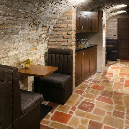 Aparthotel Foter Rezidencia 2 Győr Zewnętrze zdjęcie