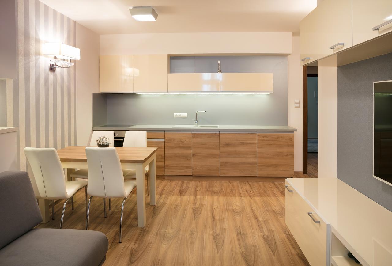 Aparthotel Foter Rezidencia 2 Győr Zewnętrze zdjęcie