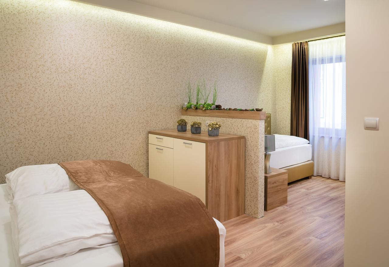 Aparthotel Foter Rezidencia 2 Győr Zewnętrze zdjęcie