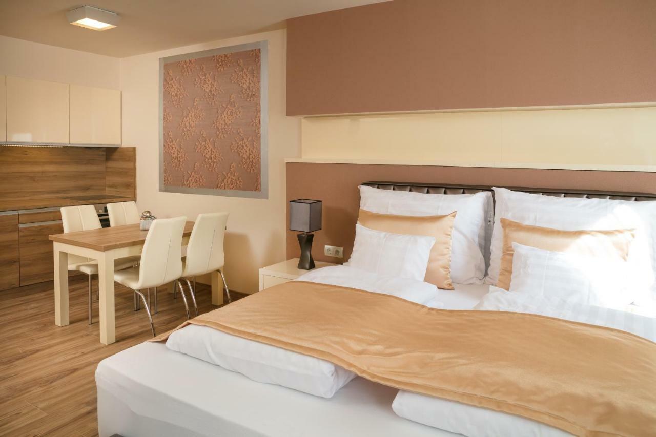 Aparthotel Foter Rezidencia 2 Győr Zewnętrze zdjęcie