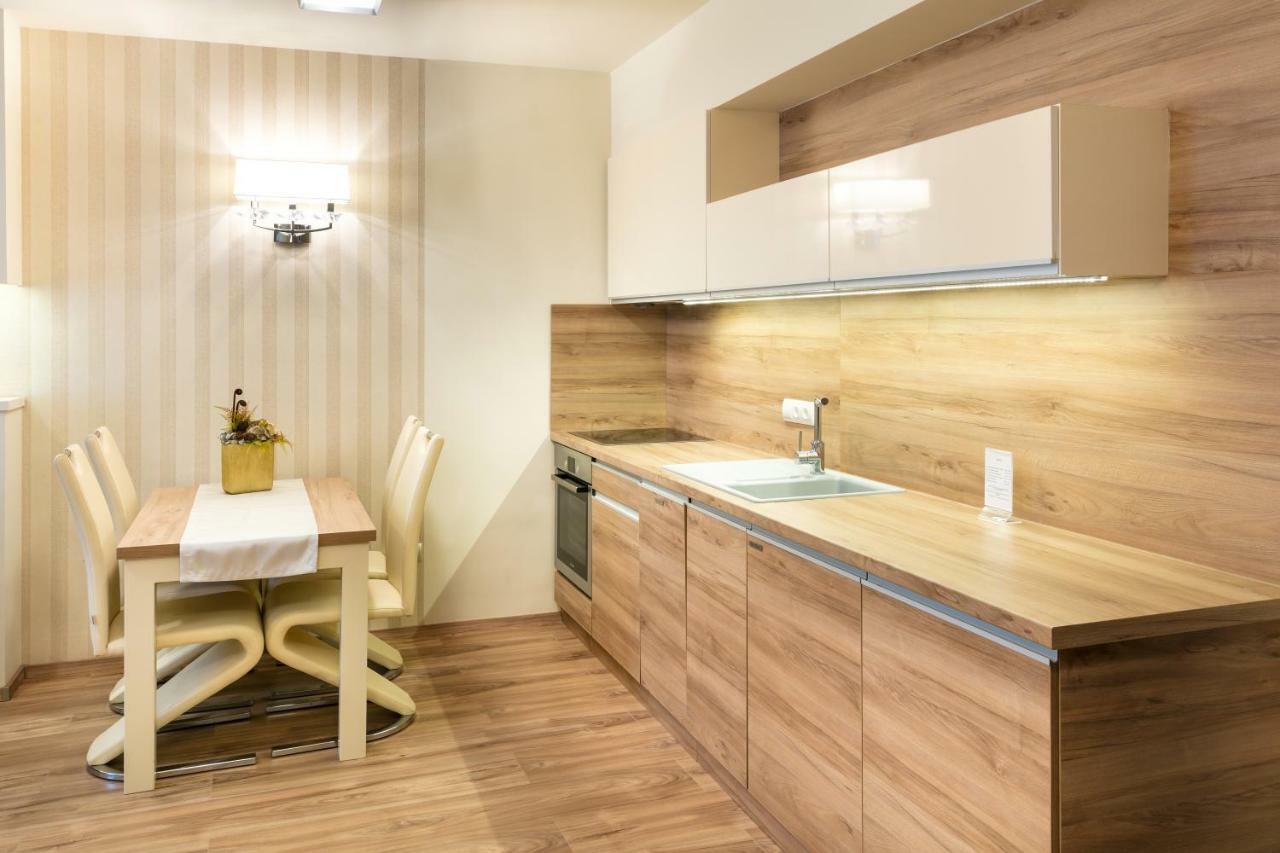 Aparthotel Foter Rezidencia 2 Győr Zewnętrze zdjęcie