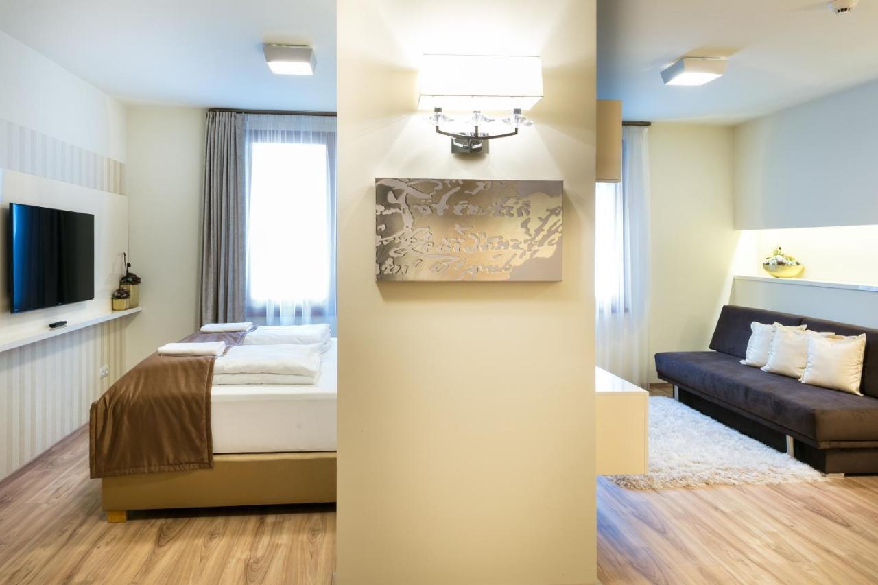 Aparthotel Foter Rezidencia 2 Győr Zewnętrze zdjęcie
