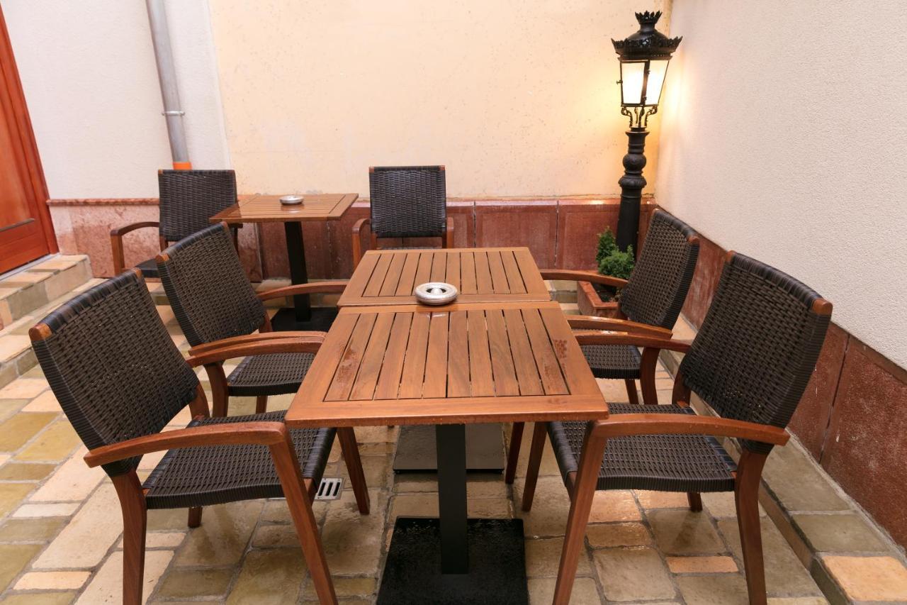 Aparthotel Foter Rezidencia 2 Győr Zewnętrze zdjęcie